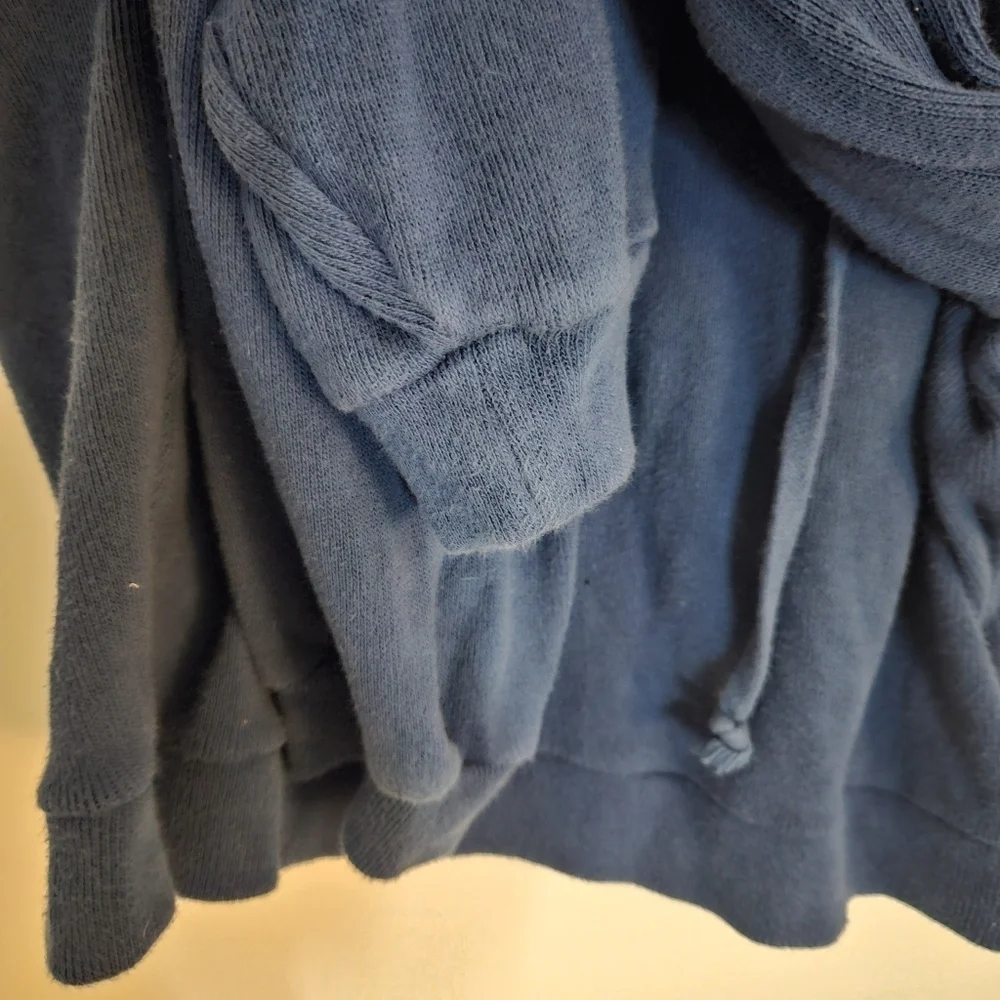 FP Beach by Free People Blue Cropped Relaxed Fit Sweatshirt Hoodie size Small